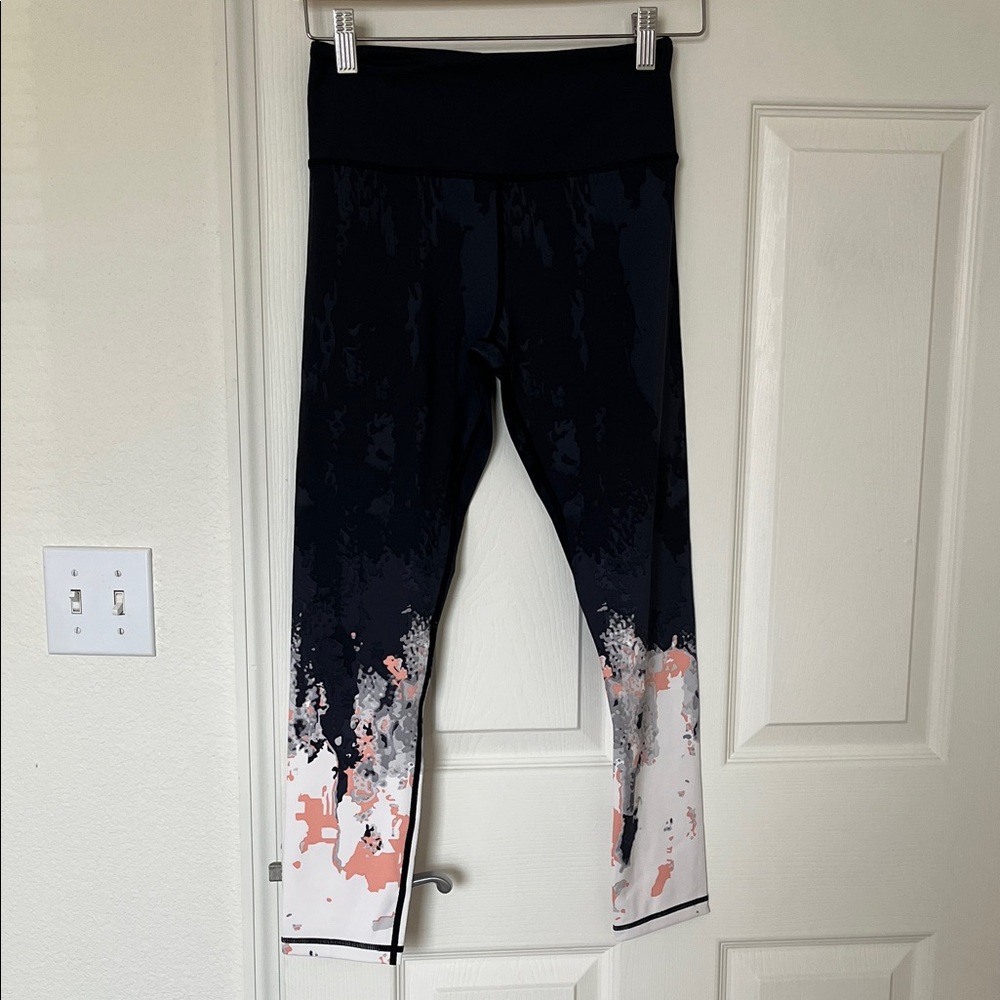 ZYIA Leggings in Black and Pink Splash